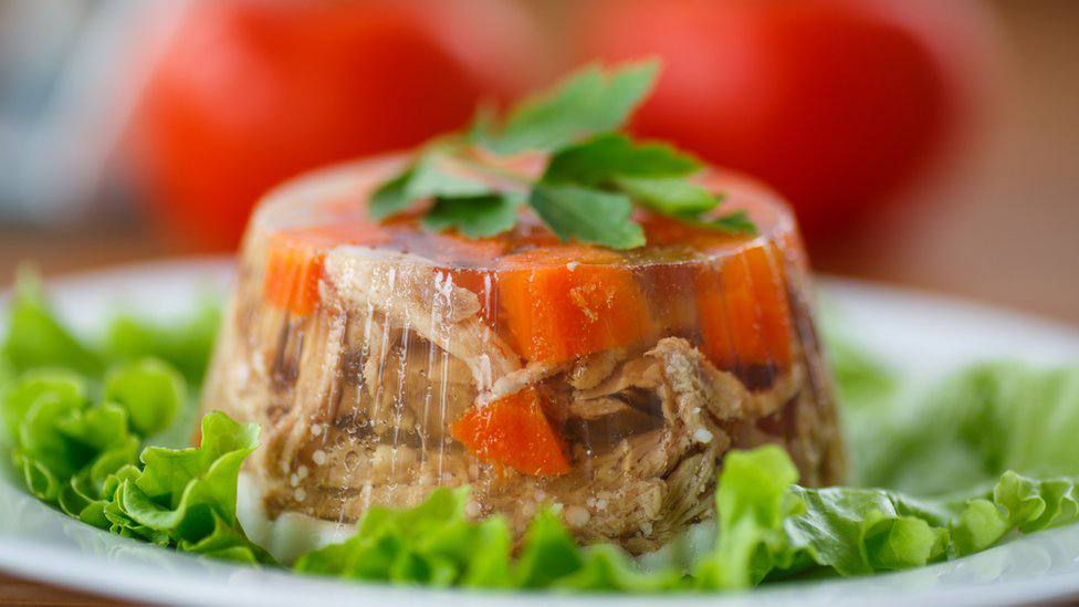 Holec: tradycyjne danie o bogatym składzie